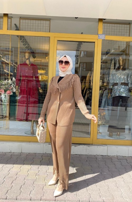 İTHAL PÜSKÜLLÜ PANTOLONLU TAKIM