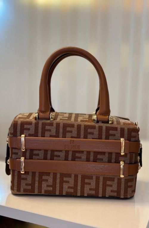 FENDİ AÇIK KAHVE MİNİ ÇANTA